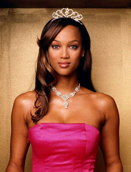 tyra-life-size-tyra-banks-2049142-964-2480